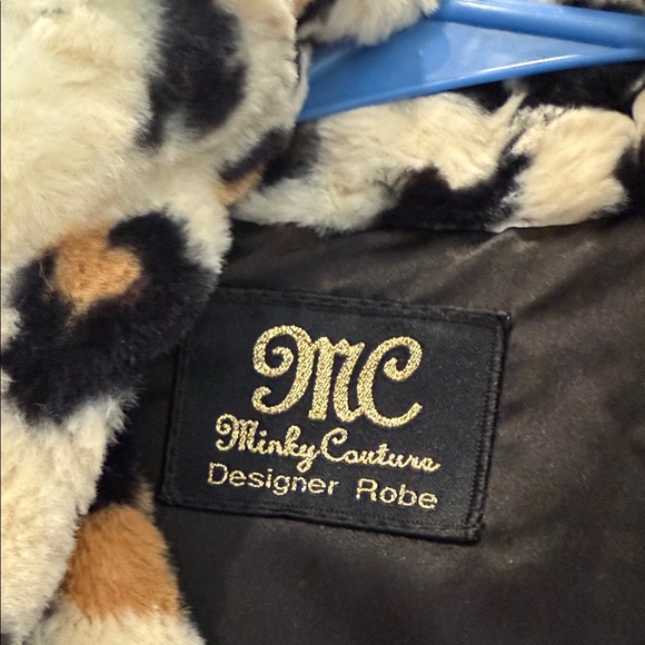 Leopard Print Women's Robe - Picture 3 of 3